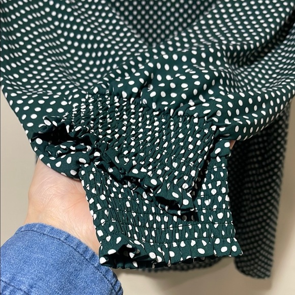 NWOT LOFT Women’s Green and White Crew Neck Long Sleeve Blouse Elegant Top SZ XL - Picture 6 of 9